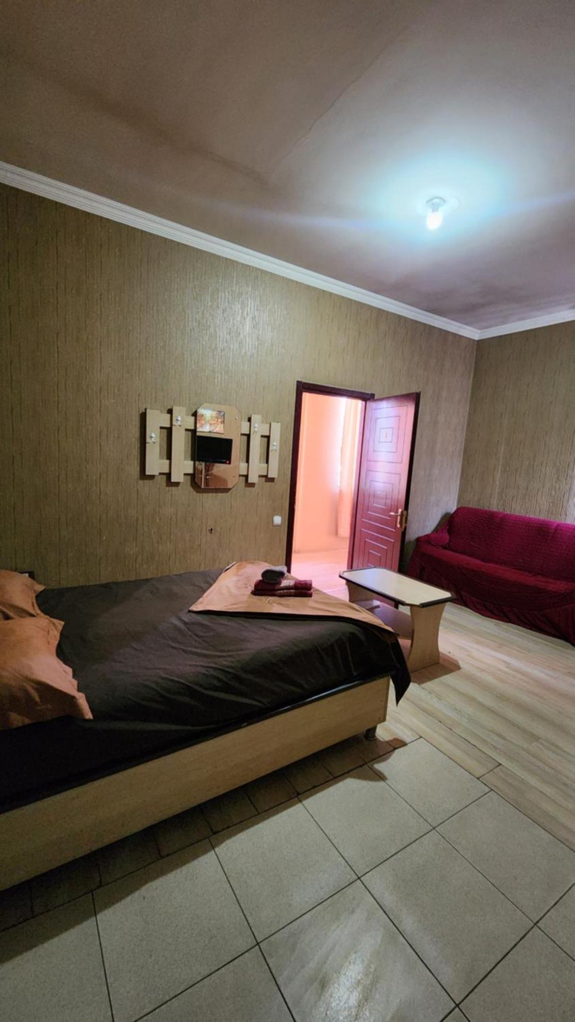 Hotel ,,Mega" Тбилиси Экстерьер фото