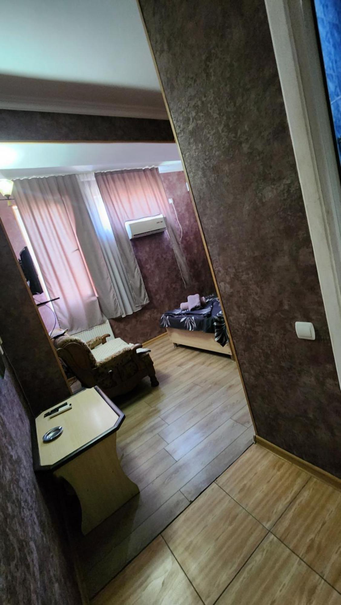 Hotel ,,Mega" Тбилиси Экстерьер фото