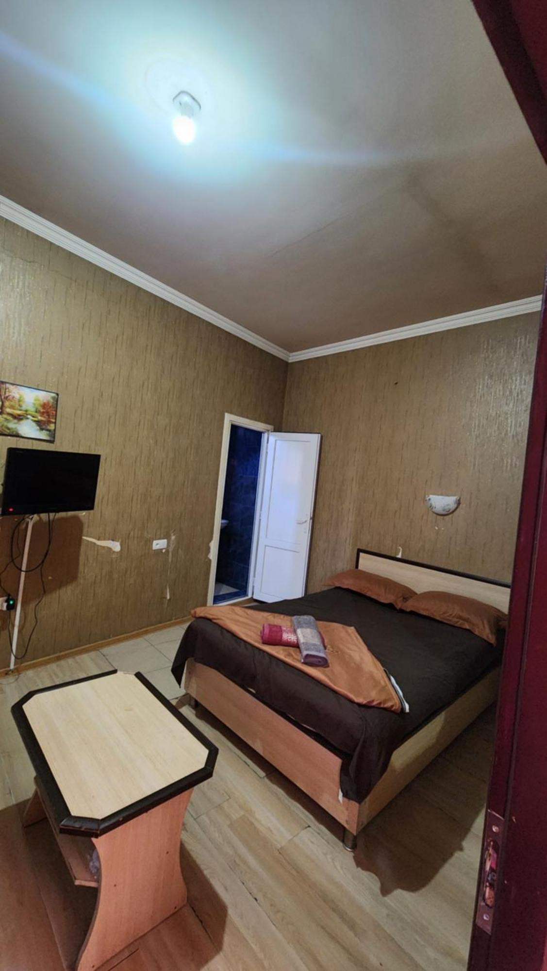 Hotel ,,Mega" Тбилиси Экстерьер фото