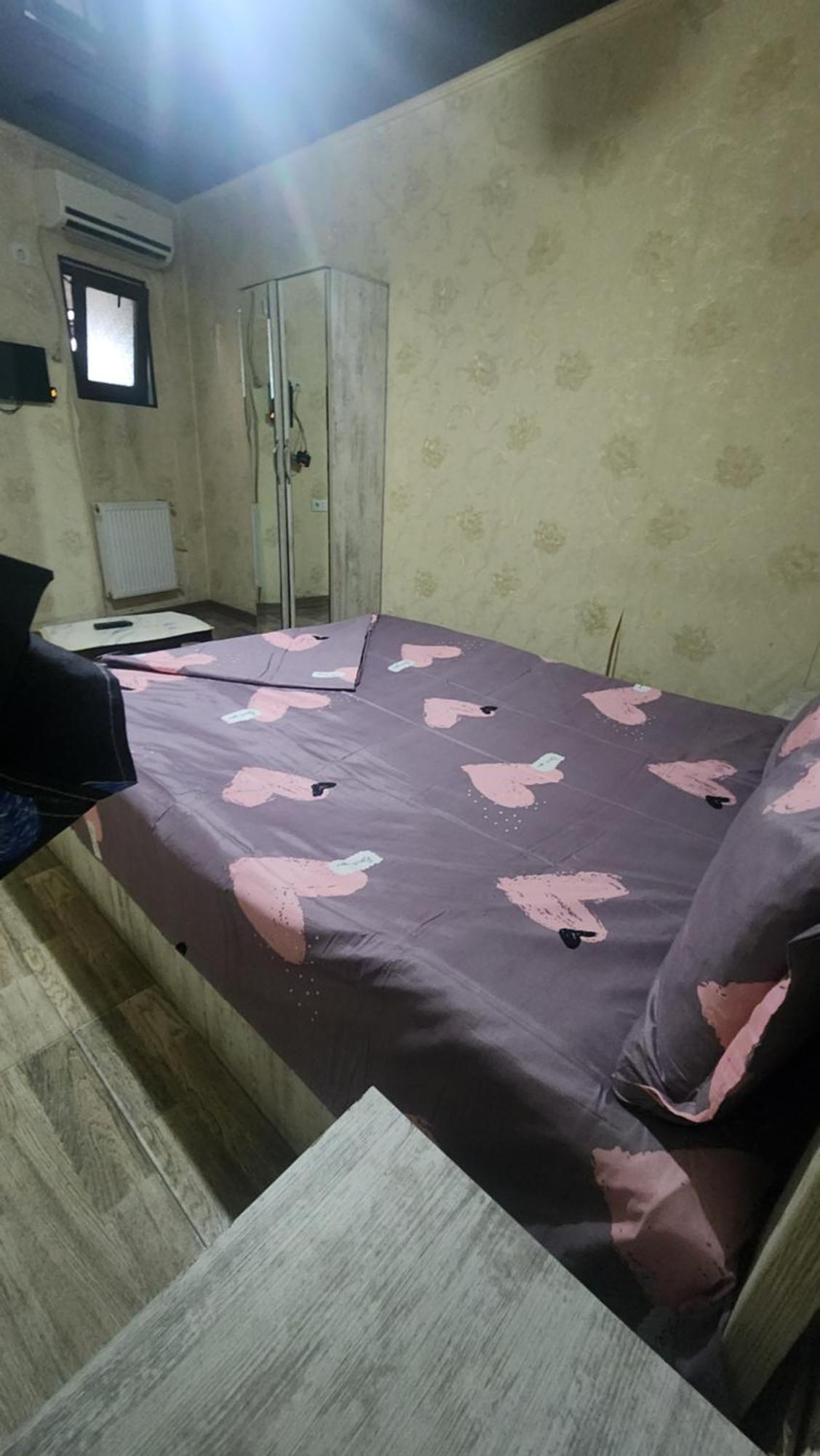 Hotel ,,Mega" Тбилиси Экстерьер фото