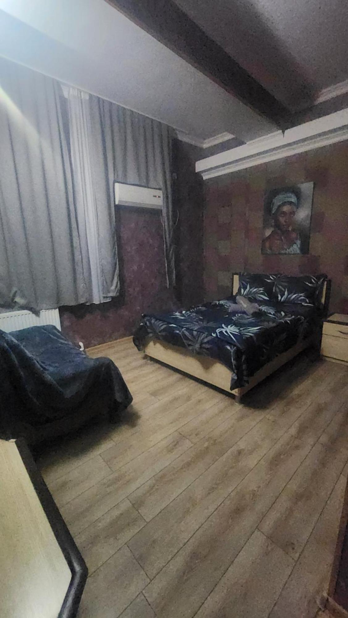 Hotel ,,Mega" Тбилиси Экстерьер фото