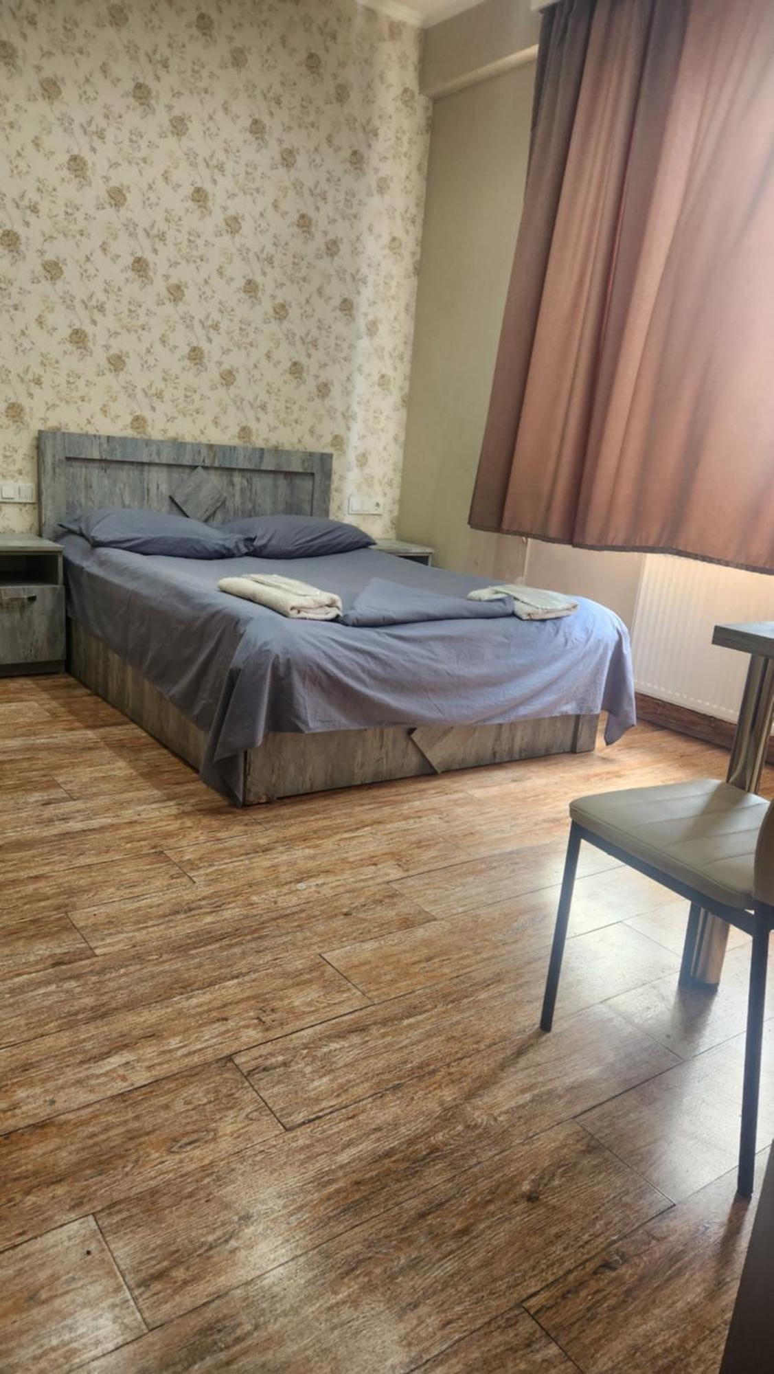 Hotel ,,Mega" Тбилиси Экстерьер фото