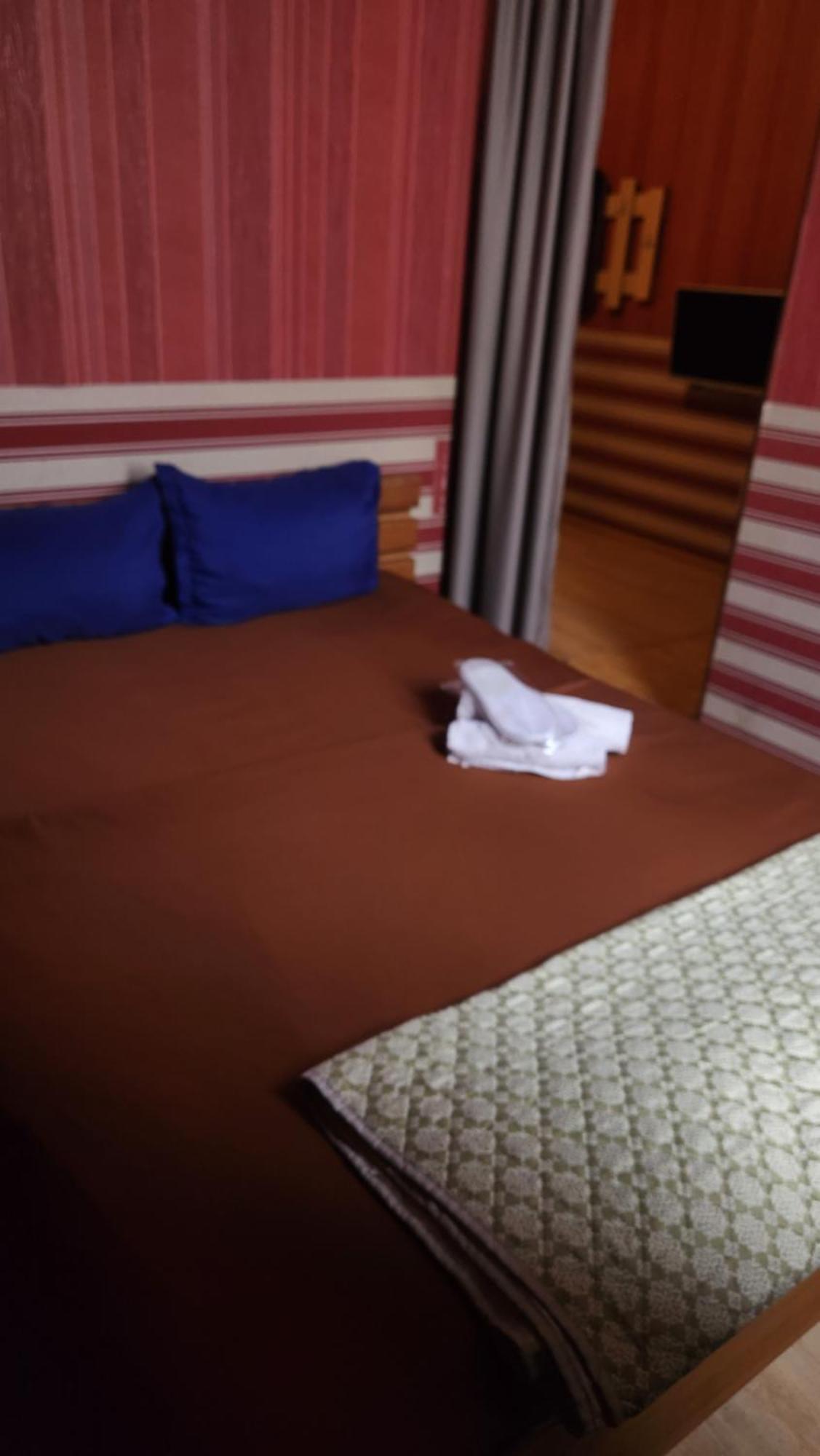 Hotel ,,Mega" Тбилиси Экстерьер фото