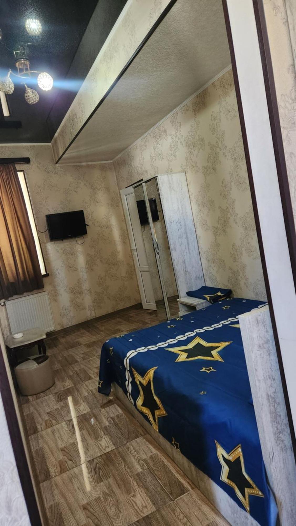 Hotel ,,Mega" Тбилиси Экстерьер фото